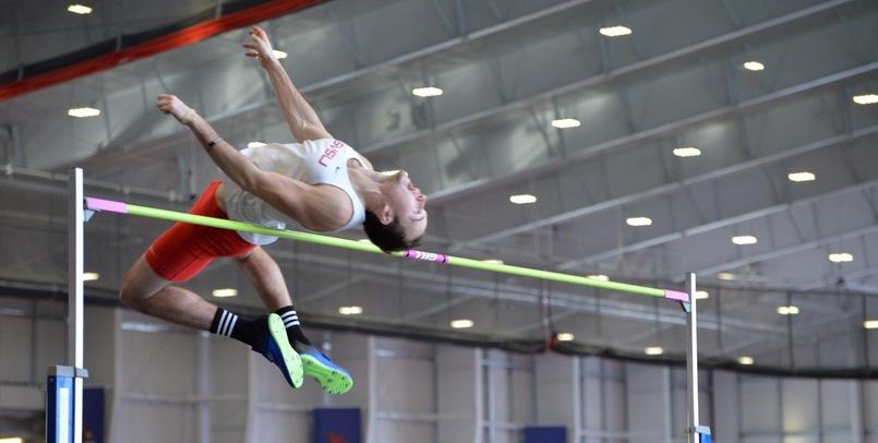 Five Cardinals had Top Five Finishes in the GVSU Big Meet Day One
