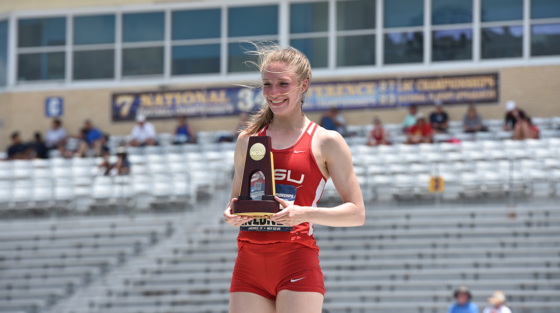 Lauren Huebner wins National Championship in the Heptathlon with record 5,364 points
