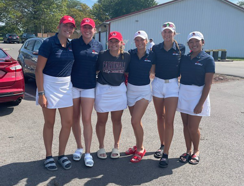 Women's Golf places third in first tournament of the season