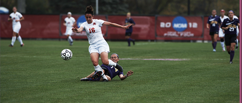 Women's Soccer Team Fights Weather, Takes Down Oilers 3-1