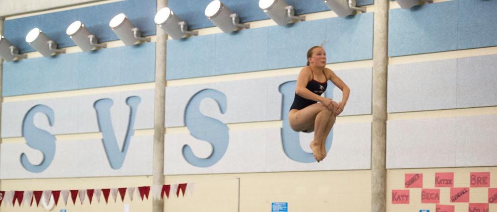 Divers Compete Against Cleveland State and Niagara