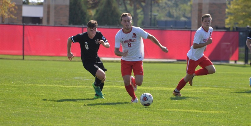 Men's Soccer falls late at Davenport by 3-2 score