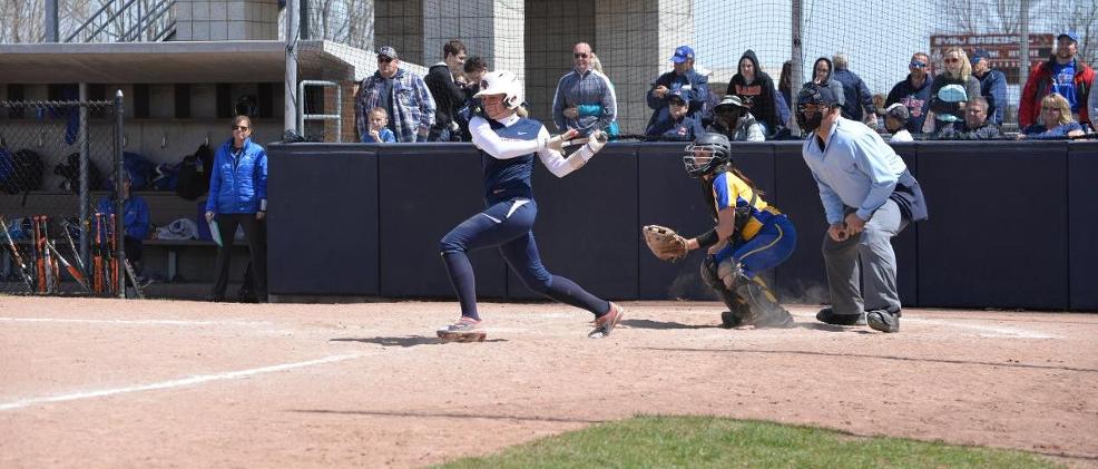 Softball Notches 23 Hits in Sweep of Panthers