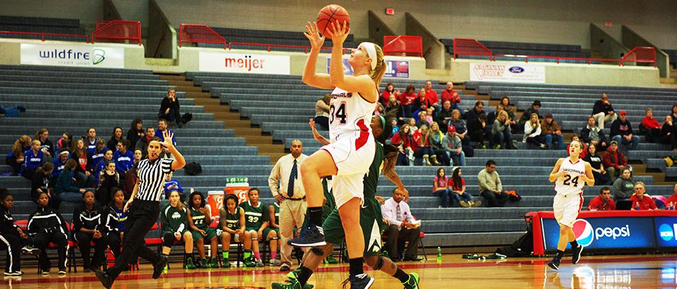 Senior Samantha Zirzow posted a double-double with 13 points and 11 rebounds on Saturday