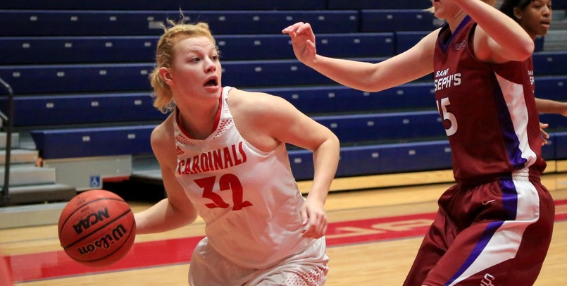 Halee Nieman notched season-highs of 15 points and 10 rebounds in Thursday's victory at Ferris State...