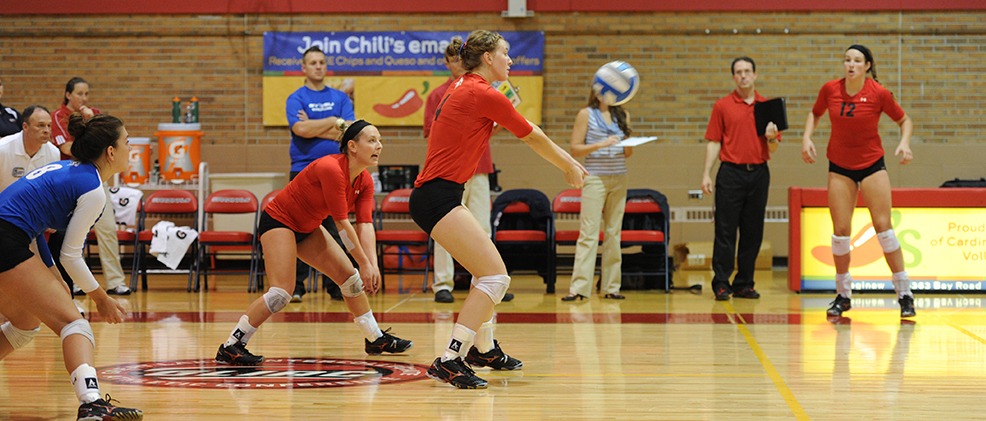 Cardinals Fall to Eagles, 3-0